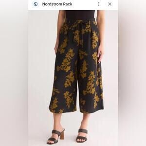 Bobeau Fabulous Floral Print Wide Leg Pants Ladies Medium Statement